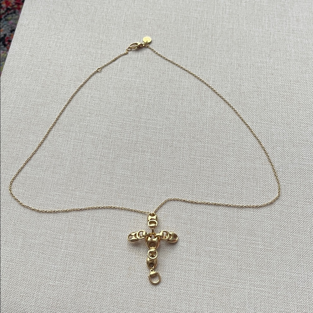 Gucci Gold Cross Necklace - Picture 2 of 3